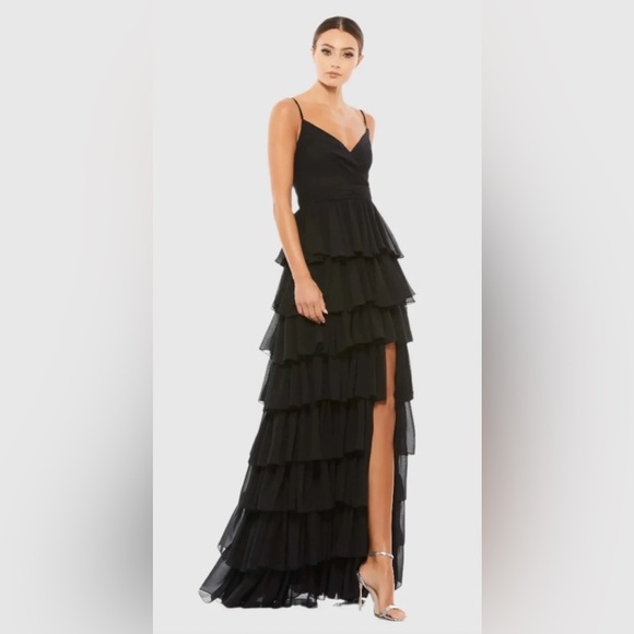 Mac Duggal Dresses & Skirts - Mac Duggal Black V-Neck Gown with Ruffled Skirt Size 8 NWOT